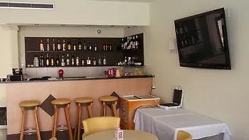 Athina 3*